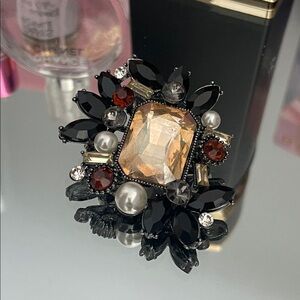 ✨🖤Vintage Jewel Fashion Black, Champagne, Pearl, Amber Stones Brooche 🖤✨Preloved